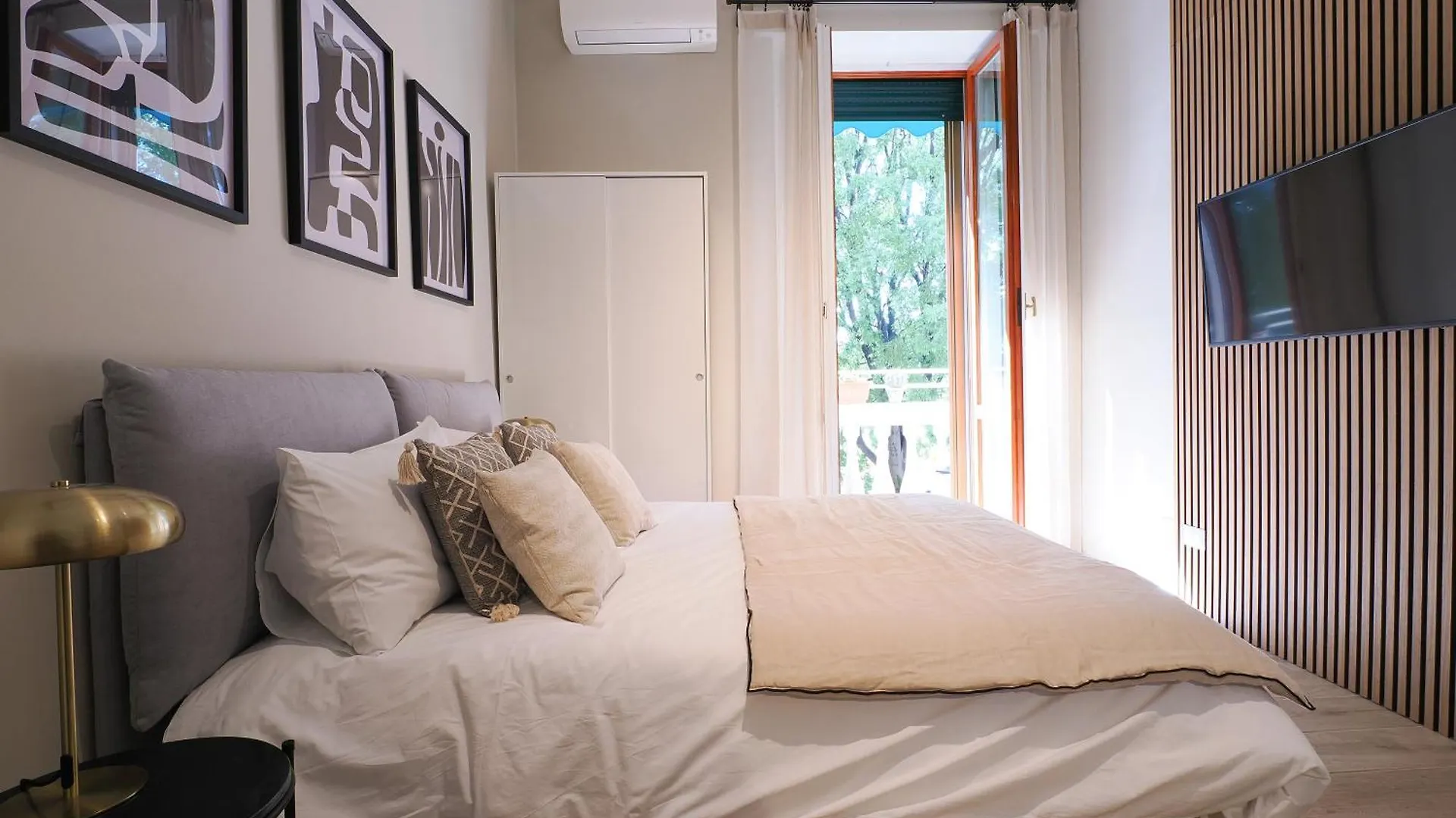 Boutique Design Apartment Lambrate Milan
